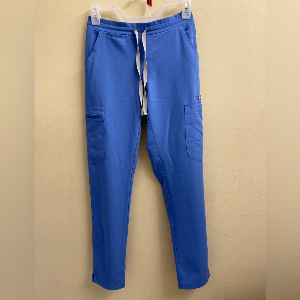 Figs scrubs in xxs